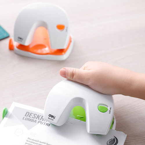 Дырокол DELI, до 20 листов, пластиковый корпус, ассорти