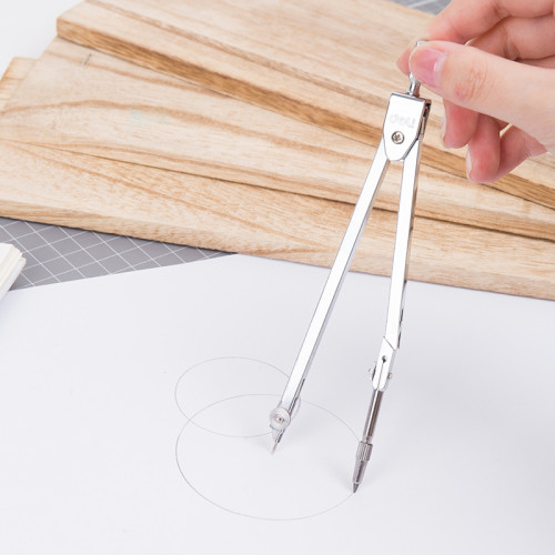 Готовальня Deli 8603, 4 предмета, пластиковый футляр