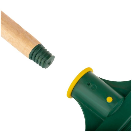 Метла "Vega", для улицы, плоская веерная 26х16.5 см, деревянный черенк 120 см