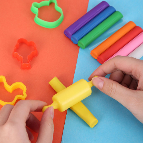 Пластилин Deli "DOUGH IT!" 8 цветов, 100 гр., формы+скалка, блистер с европодвесом