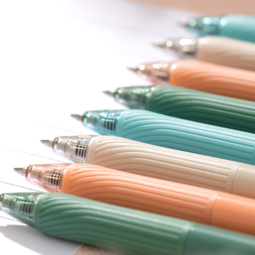 Ручка гелевая DELI "NS666" 0,7 мм, автоматическая, черная