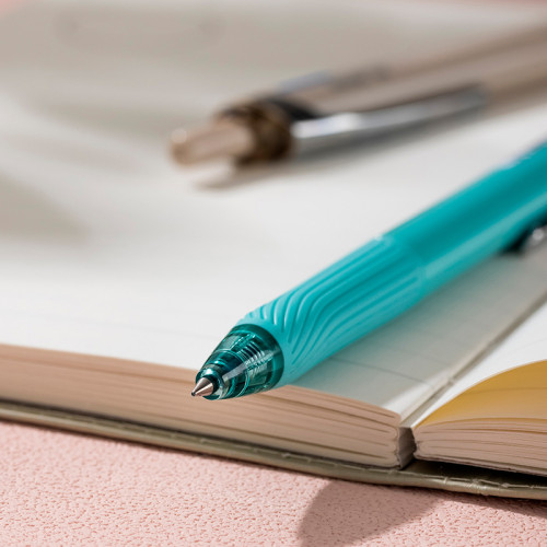 Ручка гелевая DELI "NS666" 0,7 мм, автоматическая, черная