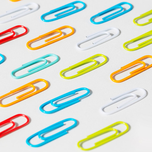 Скрепки DELI 29 мм, цветные, бокс, 100 шт/упак