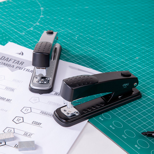 Степлер металлический DELI "0328" до 25 листов, ассорти