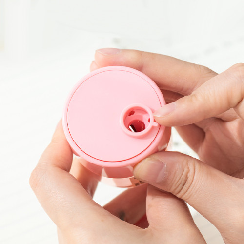 Точилка DELI "SpongeBob", пластиковая, 2 отверстия, с контейнером, ассорти