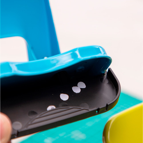 Дырокол DELI "E0137", до 20 листов, металлический корпус