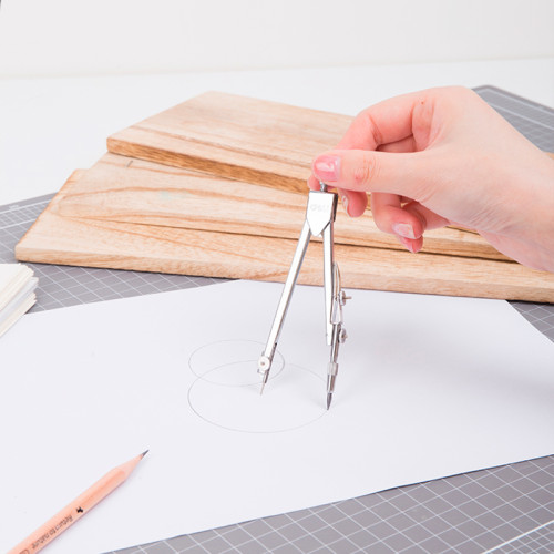 Готовальня Deli 8601, 2 предмета, пластиковый футляр