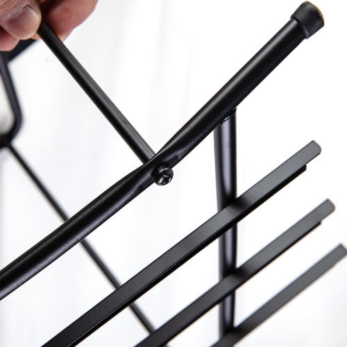 Лоток горизонтальный DELI на 3 отделения, металлический черный