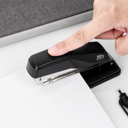 Степлер поворотный DELI "Е0414S" до 50 листов, черный