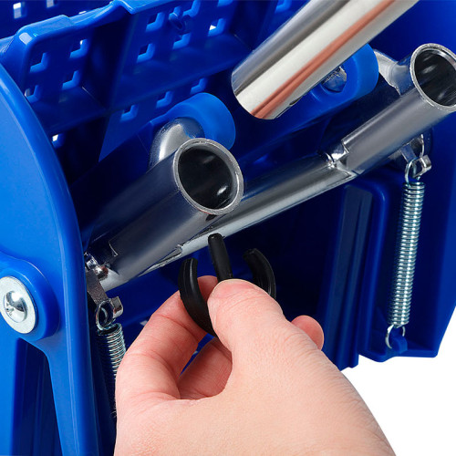 Тележка OfficeClean Professional уборочная-ведро , 2 секции, с отжимом, 20 л., синяя