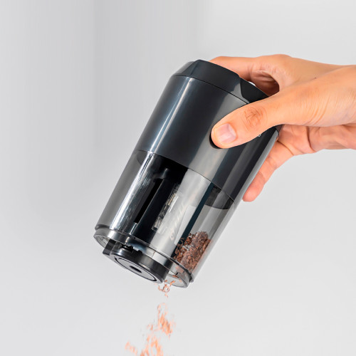 Точилка DELI "VA5" электрическая, с контейнером, черная